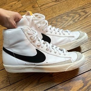 Nike Blazer Mid '77 Mens 12 High Top Sneaker-Vintage Racer White Black Leather